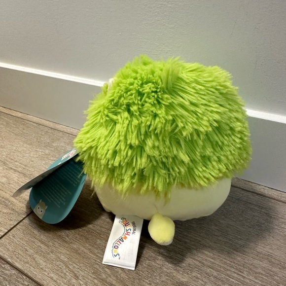 BNWT Squishmallow “Cavaleri” 6 inch - Picture 2 of 3
